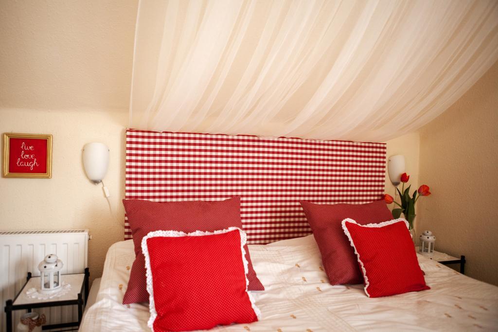 Hotel Emese Vendeghaz Noszvaj Pokoj fotografie